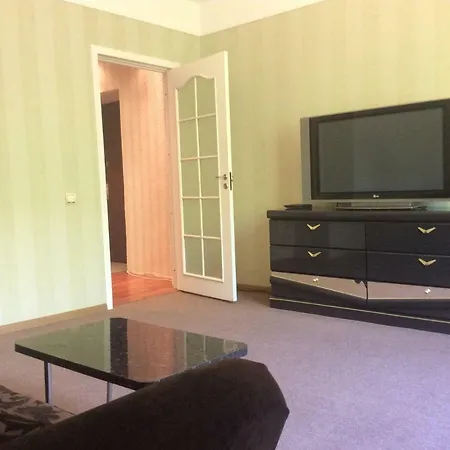 Home Apartment *